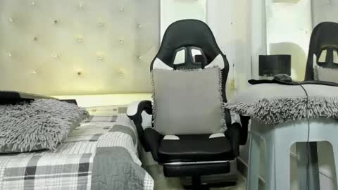 Juan Diego Uribe online show from 22, 2, 2025