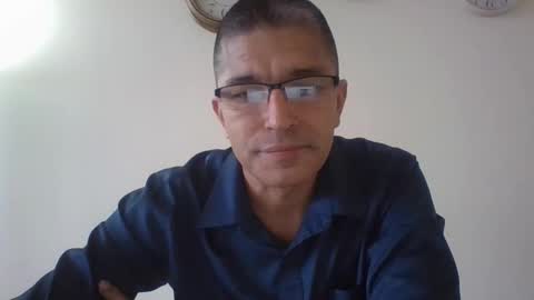 Snapshot of juanearth1 chatting on 12, 3, 2026 juanearth1 online show from 12, 3, 2026