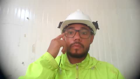 Snapshot of juanfe_style chatting on 28, 11, 2025 juanfe_style online show from 28, 11, 2025