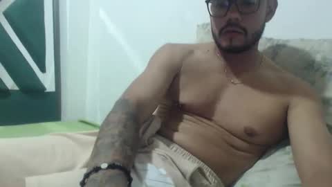 Snapshot of juanfe_style chatting on 11, 3, 2026 juanfe_style online show from 11, 3, 2026