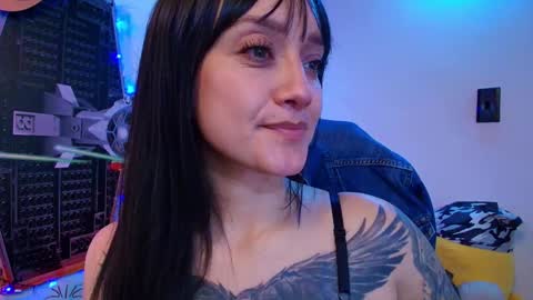 Snapshot of juanita_adams chatting on 5, 2, 2025 Juanita online show from 5, 2, 2025