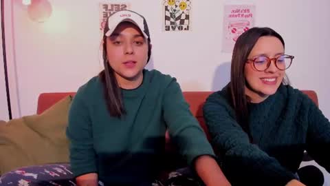 juanitaaa_ online show from 28, 6, 2026