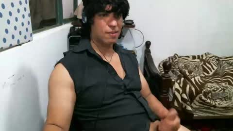 Snapshot of juanito2727 chatting on 15, 12, 2024 amor online show from 15, 12, 2024