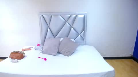 juicy_bignipples18 online show from 9, 12, 2024