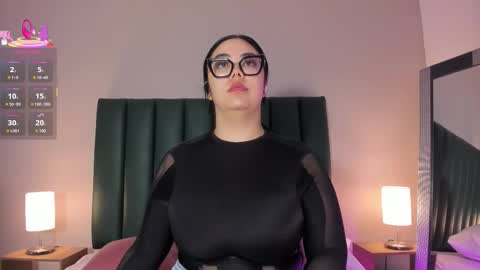 Juicy online show from 7, 2, 2026