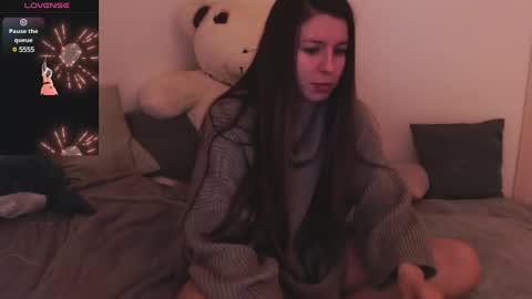 Snapshot of juicy_mystery chatting on 12, 1, 2025 laura online show from 12, 1, 2025