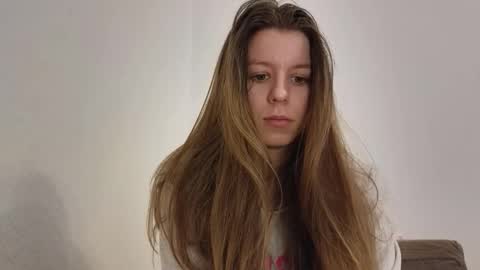 Snapshot of juicy_mystery chatting on 3, 2, 2026 laura online show from 3, 2, 2026