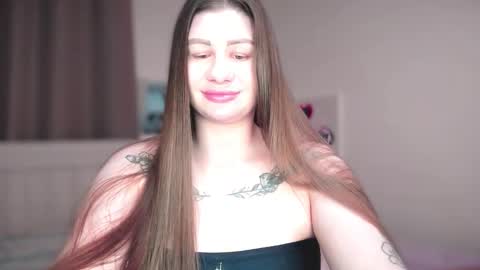 Elena online show from 25, 2, 2026