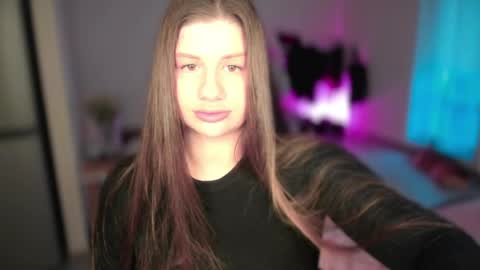 Elena online show from 30, 4, 2026
