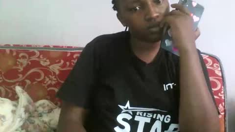 Snapshot of juicyicequeen chatting on 17, 10, 2025 juicyicequeen online show from 17, 10, 2025