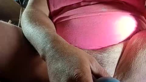 Snapshot of juicyweiner chatting on 27, 10, 2025 juicyweiner online show from 27, 10, 2025