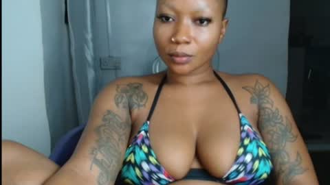juicyxpink online show from 28, 6, 2026