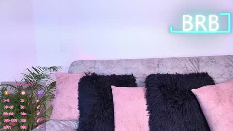 Jules and Gia online show from 3, 5, 2026