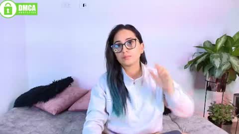 Jules and Gia online show from 1, 7, 2026