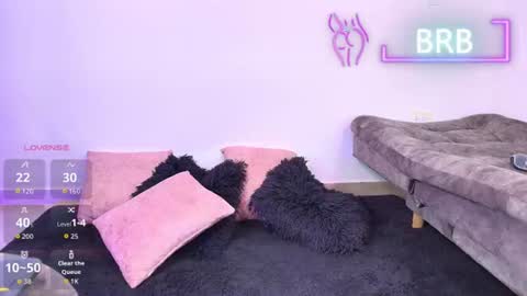 Jules and Gia online show from 2, 8, 2026
