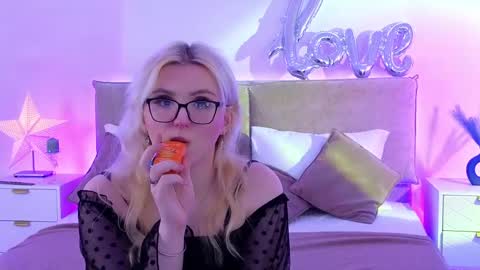 Jules Nightt online show from 3, 5, 2026