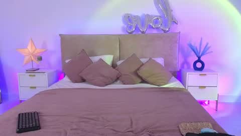 Jules Nightt online show from 30, 7, 2026