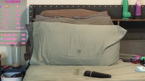 Julesss online show from 14, 1, 2025