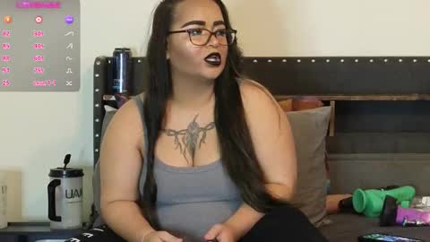 Julesss online show from 4, 11, 2025