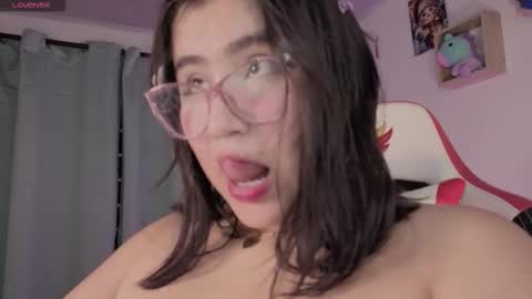 Juliana online show from 5, 12, 2025