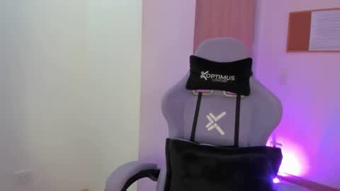 Snapshot of juli_santos_22 chatting on 31, 1, 2025 juli_santos_22 online show from 31, 1, 2025