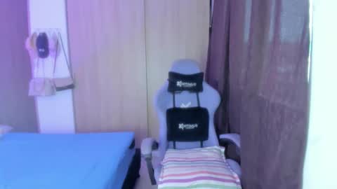 juli_santos_22 online show from 2, 5, 2026