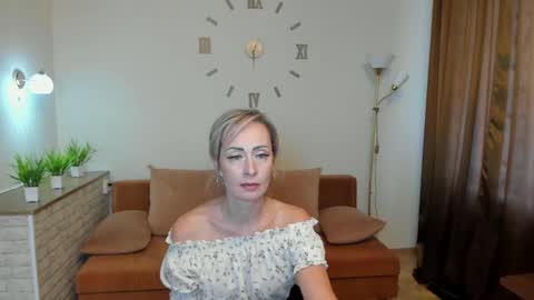 julia__cherry_ online show from 17, 1, 2025