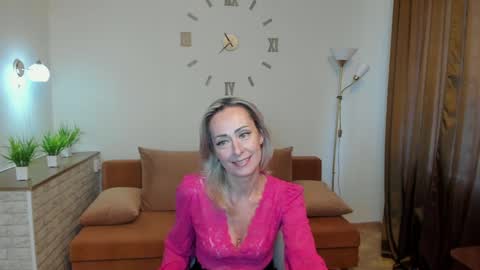 julia__cherry_ online show from 18, 1, 2025