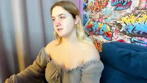 Julia Jips online show from 16, 10, 2025