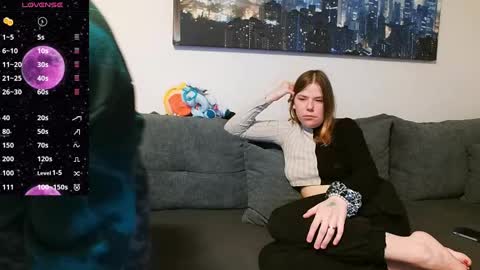 julia_official online show from 8, 3, 2025