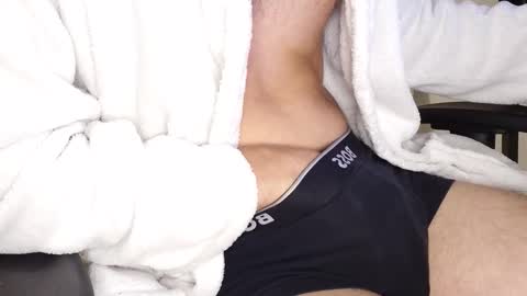 julia_official online show from 25, 9, 2025