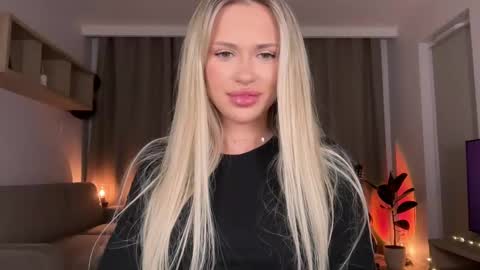 Julia R Le online show from 26, 9, 2025