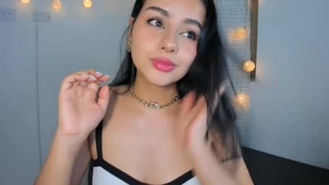 julia_strauns online show from 7, 12, 2024