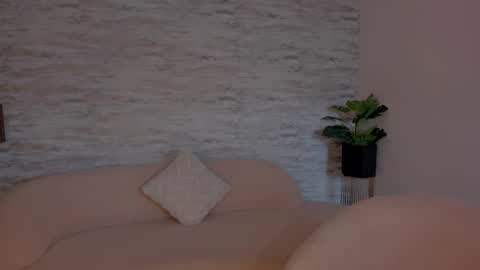 Snapshot of juliabelle_ chatting on 8, 10, 2025 Julia Belle online show from 8, 10, 2025