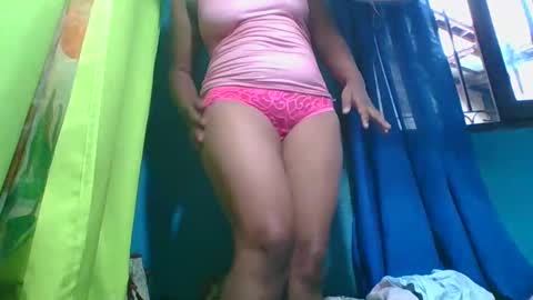 Snapshot of juliah02 chatting on 2, 2, 2025 juliah02 online show from 2, 2, 2025