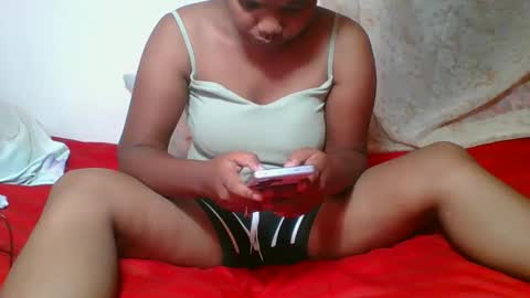 Snapshot of juliah02 chatting on 4, 3, 2025 juliah02 online show from 4, 3, 2025