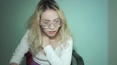 JuliaMack online show from 6, 2, 2025