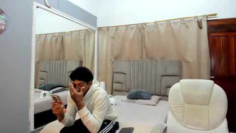 julian billy online show from 17, 1, 2025