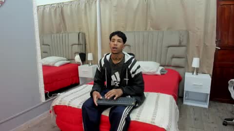 julian billy online show from 1, 2, 2025