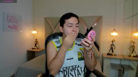 Snapshot of julian_smith21 chatting on 18, 3, 2026 julian_smith21 online show from 18, 3, 2026