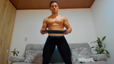 julian_wallace online show from 10, 12, 2024