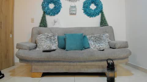 julian_wallace online show from 5, 1, 2025