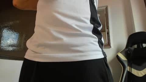 julian_wallace online show from 3, 5, 2026