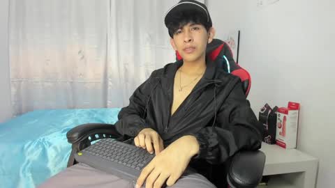 Julian online show from 1, 5, 2026