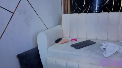 JULIANA AND CHRIS online show from 14, 4, 2026
