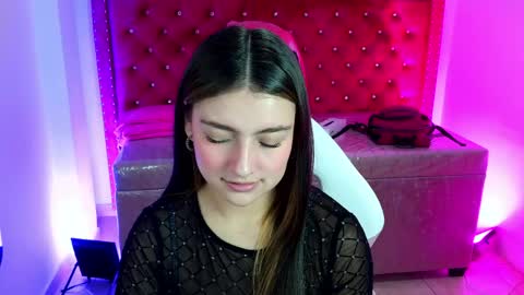 juliana_diamond_ online show from 8, 5, 2026
