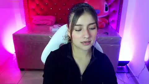 juliana_diamond_ online show from 2, 7, 2026