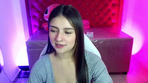 juliana_diamond_ online show from 4, 7, 2026