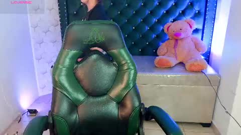 juliana_diamond_ online show from 8, 7, 2026