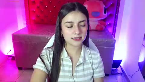 juliana_diamond_ online show from 9, 7, 2026